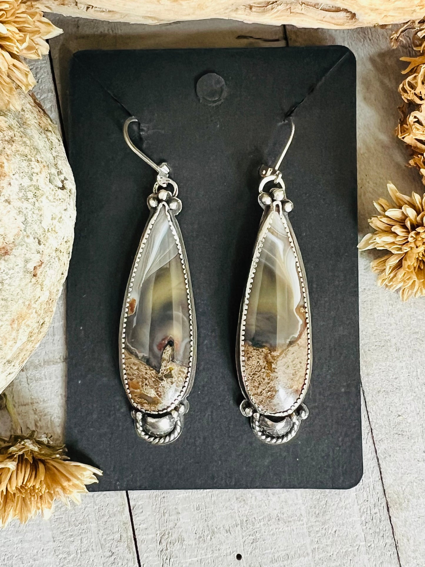 PICTURESQUE DESERT SCENE EARRINGS
