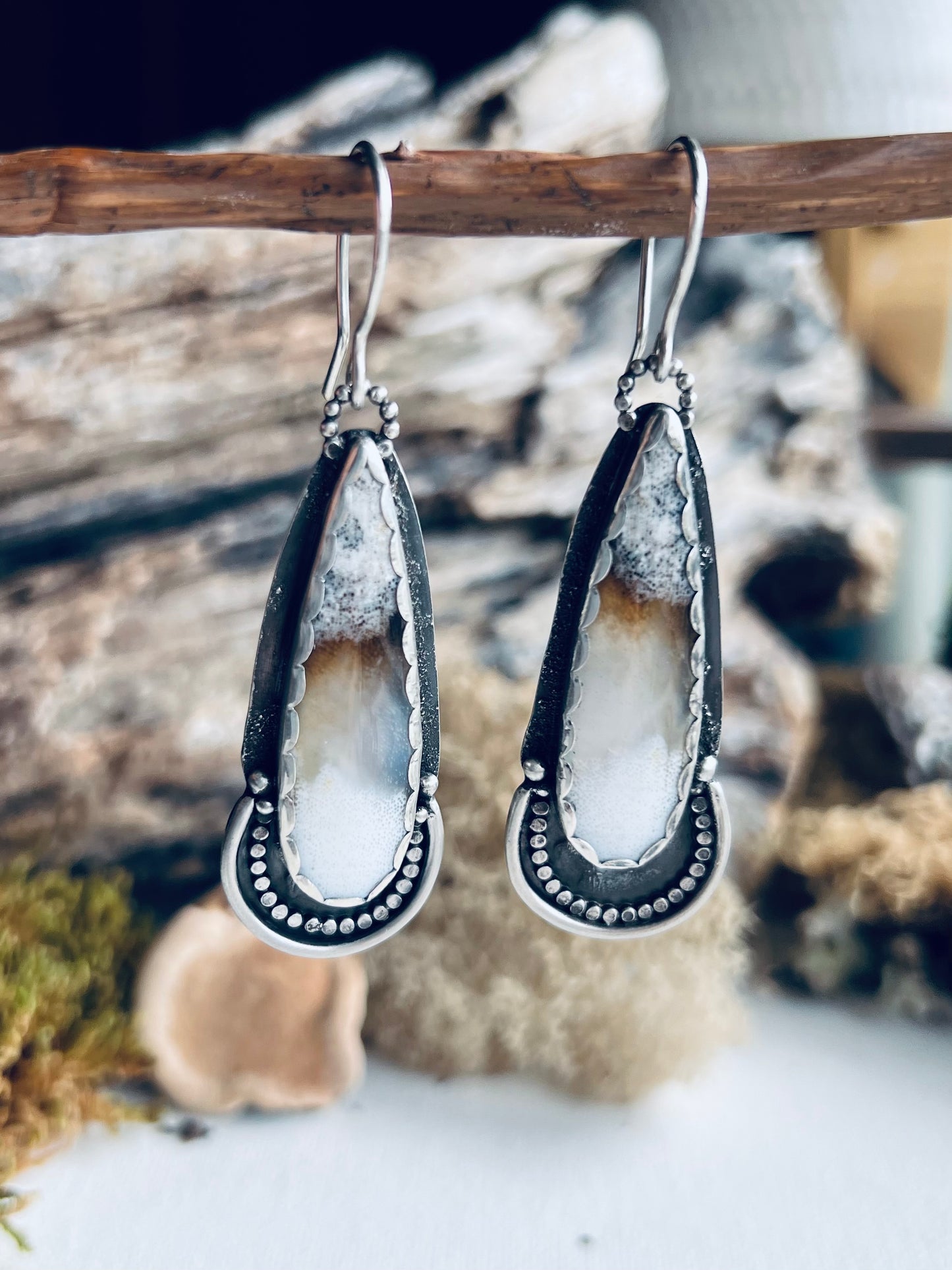 SAND GLOBE EARRINGS