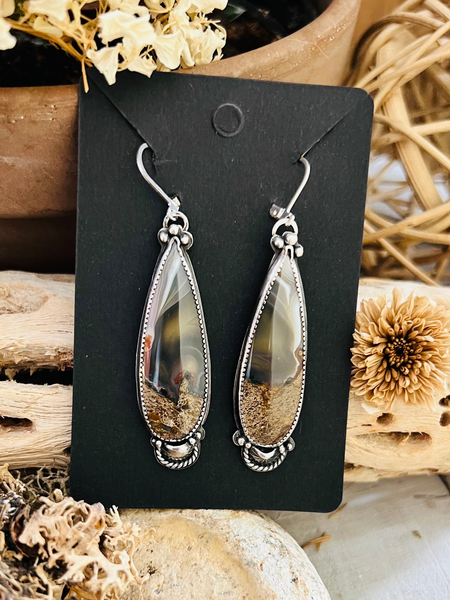 PICTURESQUE DESERT SCENE EARRINGS
