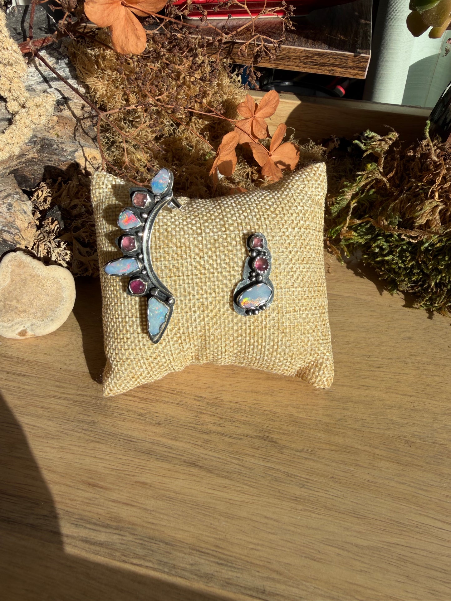 EAR CRAWLER & STUD EARRINGS