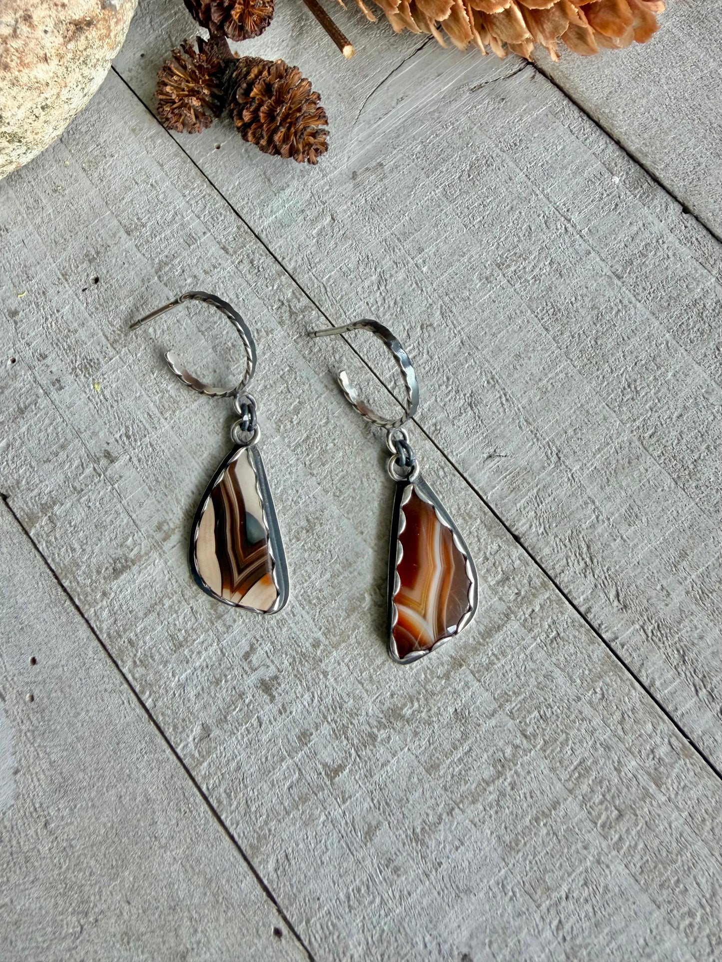 SUMATRA AGATE HOOPS