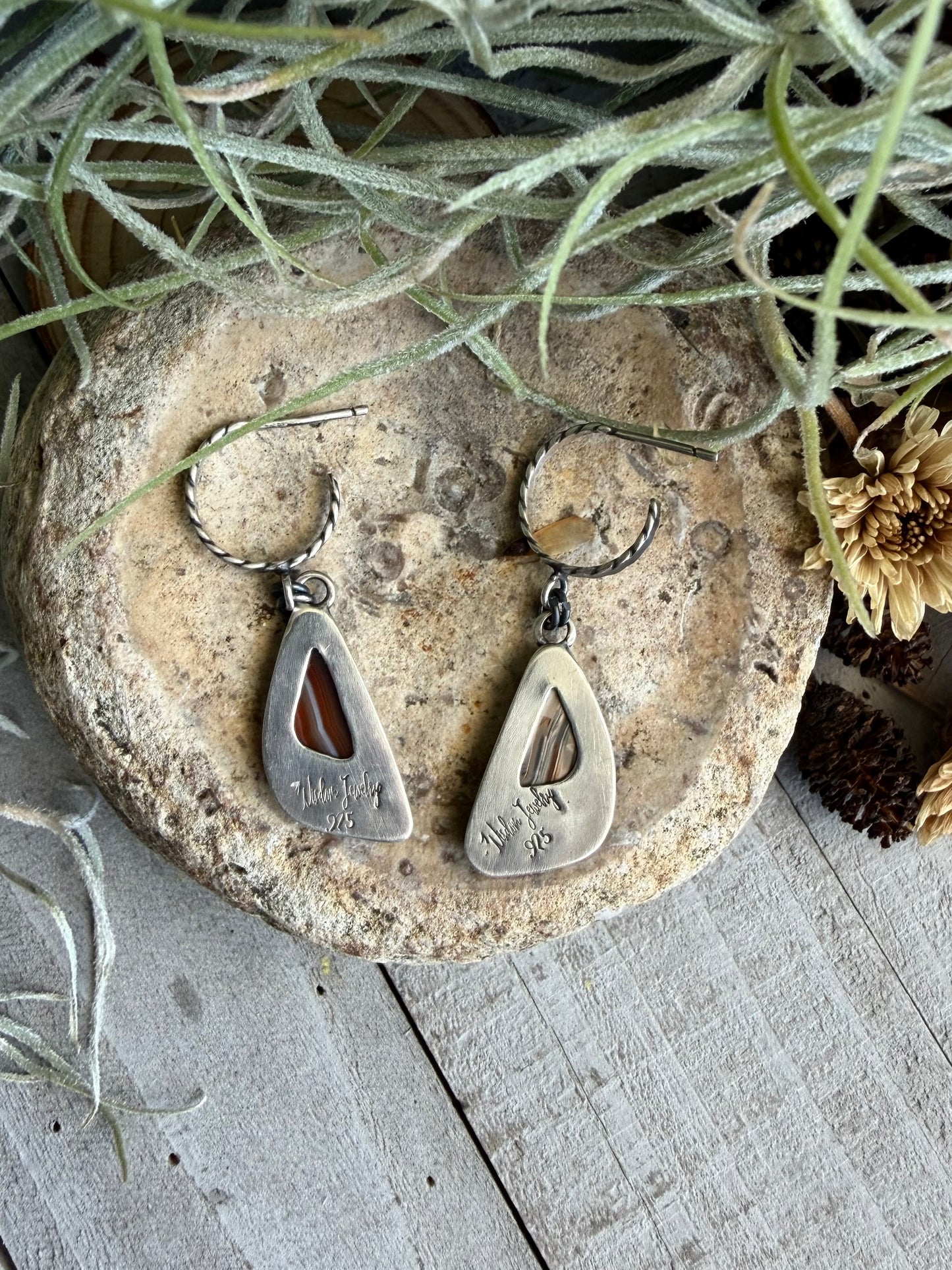 SUMATRA AGATE HOOPS